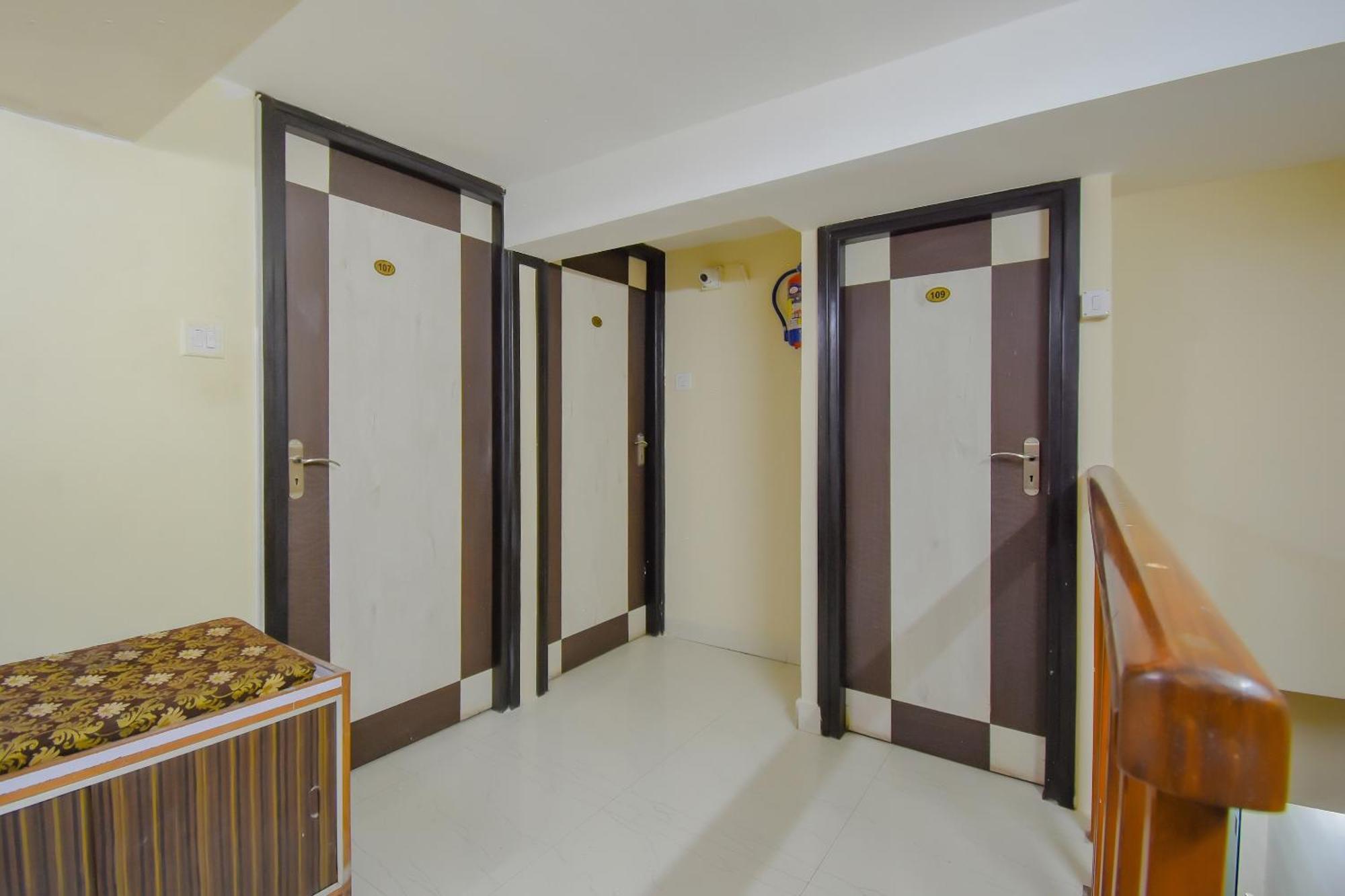Hotel O Lindsay Inn Guest House Calcutta Calcutta Bara Bazar Eksteriør billede